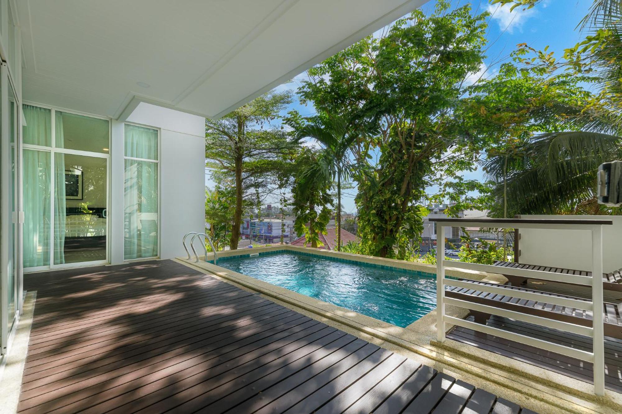 Karon Beach Residence Pangsapuri *