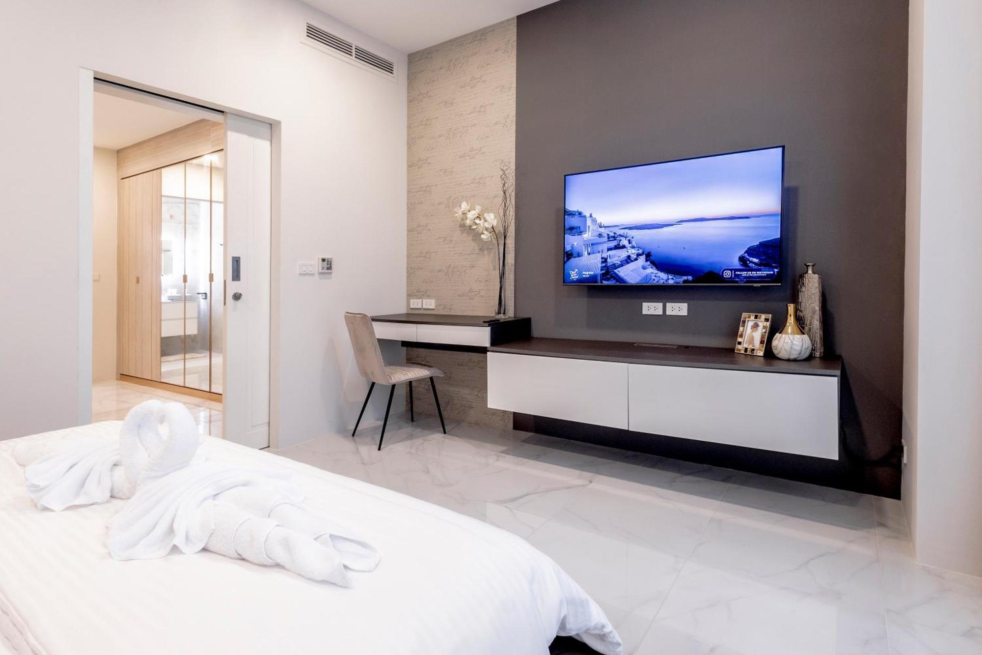 Karon Beach Residence *