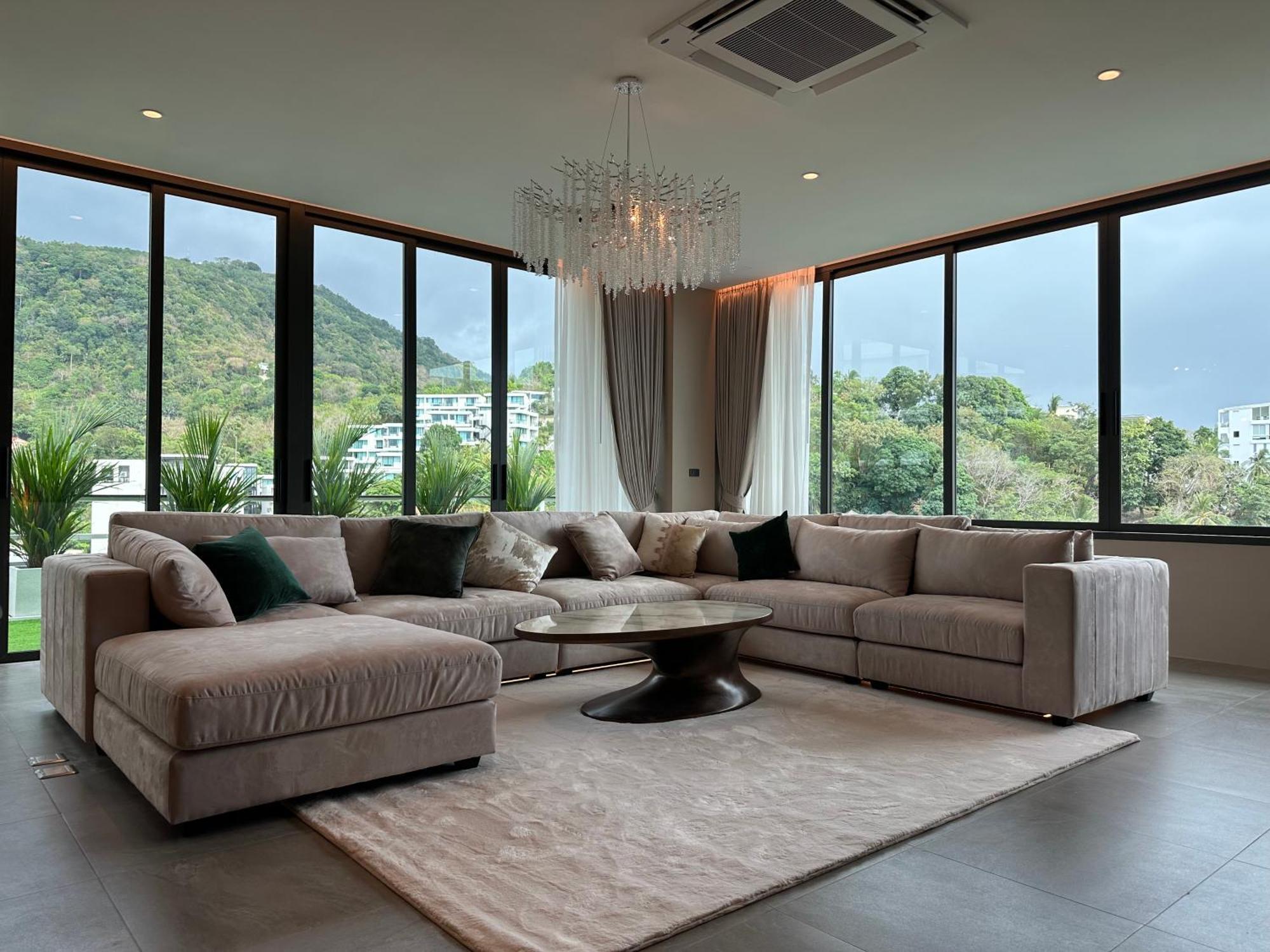 Karon Beach Residence Pangsapuri *